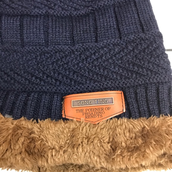 Navy Blue Cable Knit Beanie & Ring Scarf w/ Fleece - Picture 8 of 10